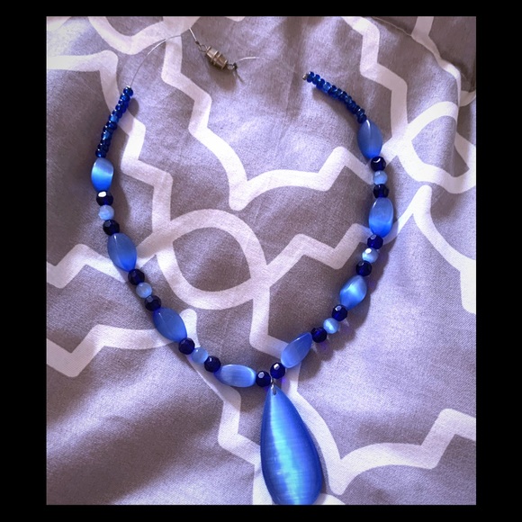 Jewelry - Handmade blue beaded necklace